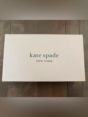 Kate Spade New in box - White / cream colour - nutcracker theme